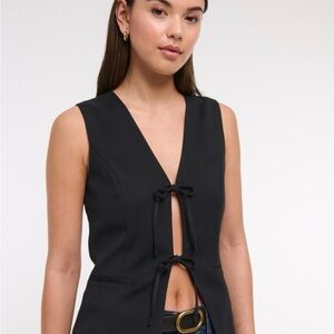 Abercrombie & Fitch Tie-front Tailored Vest